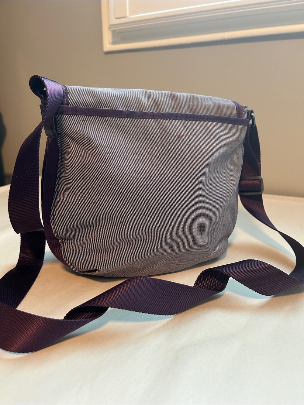 Lululemon Purple Nylon Crossbody Bag - Picture 3 of 12